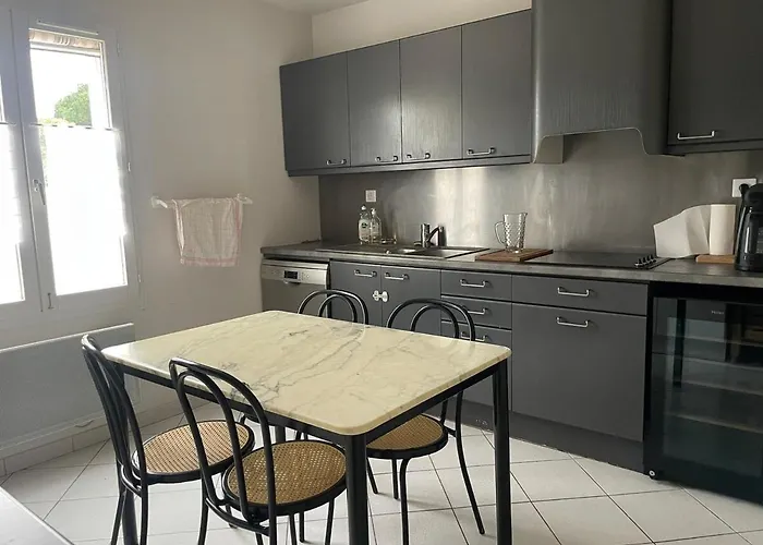 Holiday home Ღ L'Epinette - Proche Plage, Wi-Fi & Parking La Couarde-sur-Mer